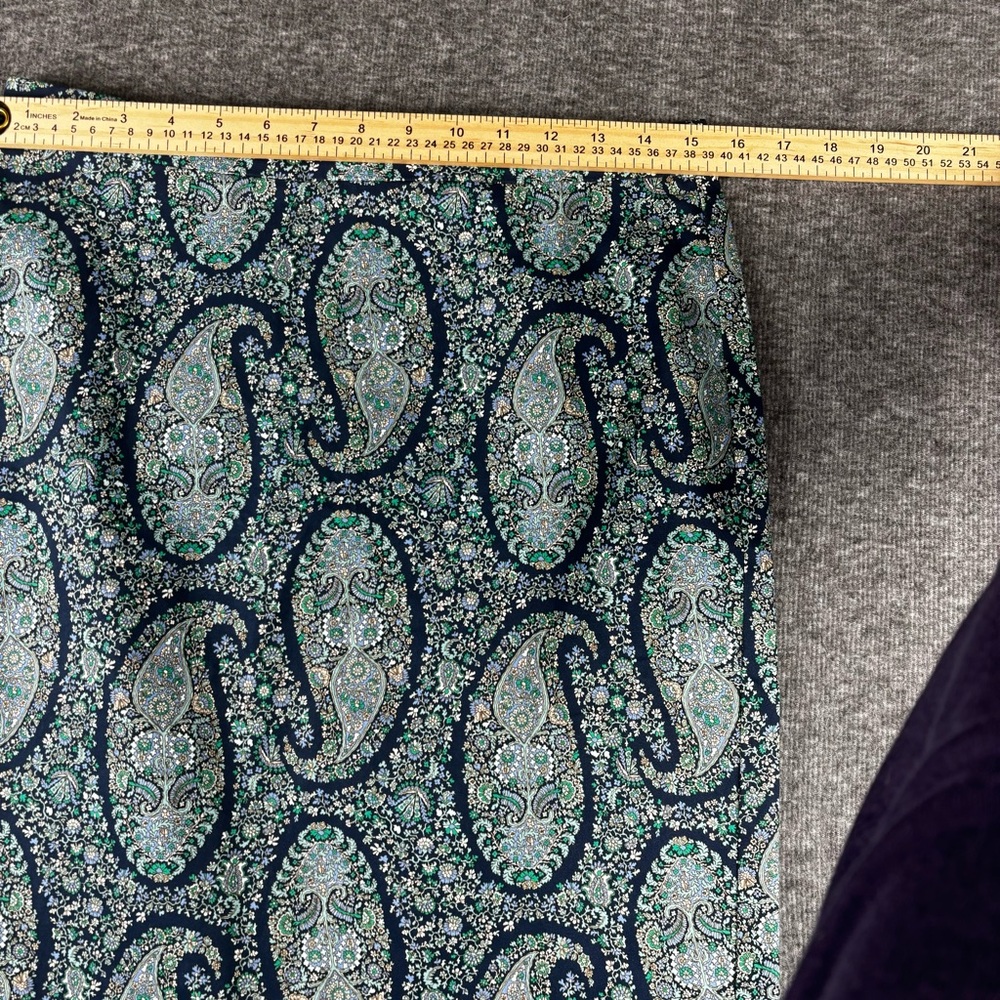 J. Crew Paisley Pencil Skirt - Navy and Teal Size 6 - Picture 3 of 5